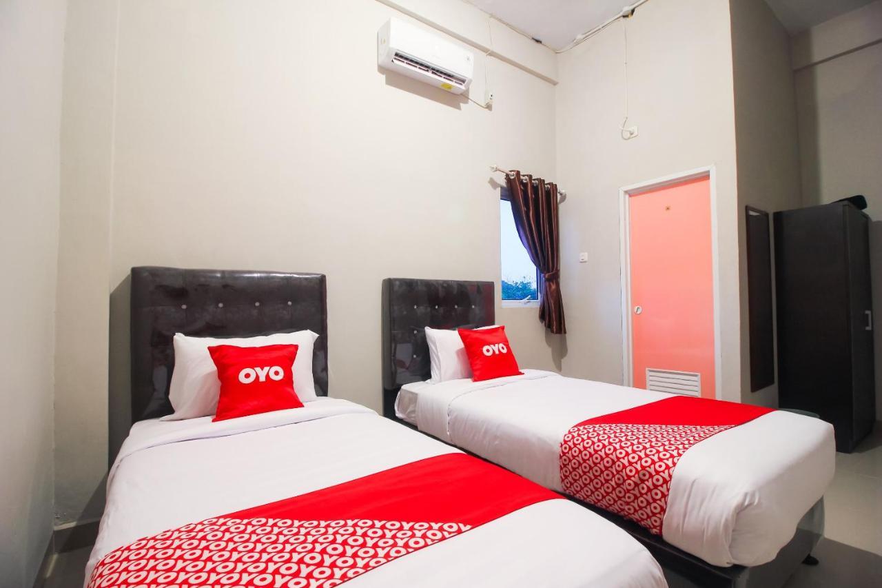 OYO 1653 Fajar Residence Pekanbaru Exterior foto