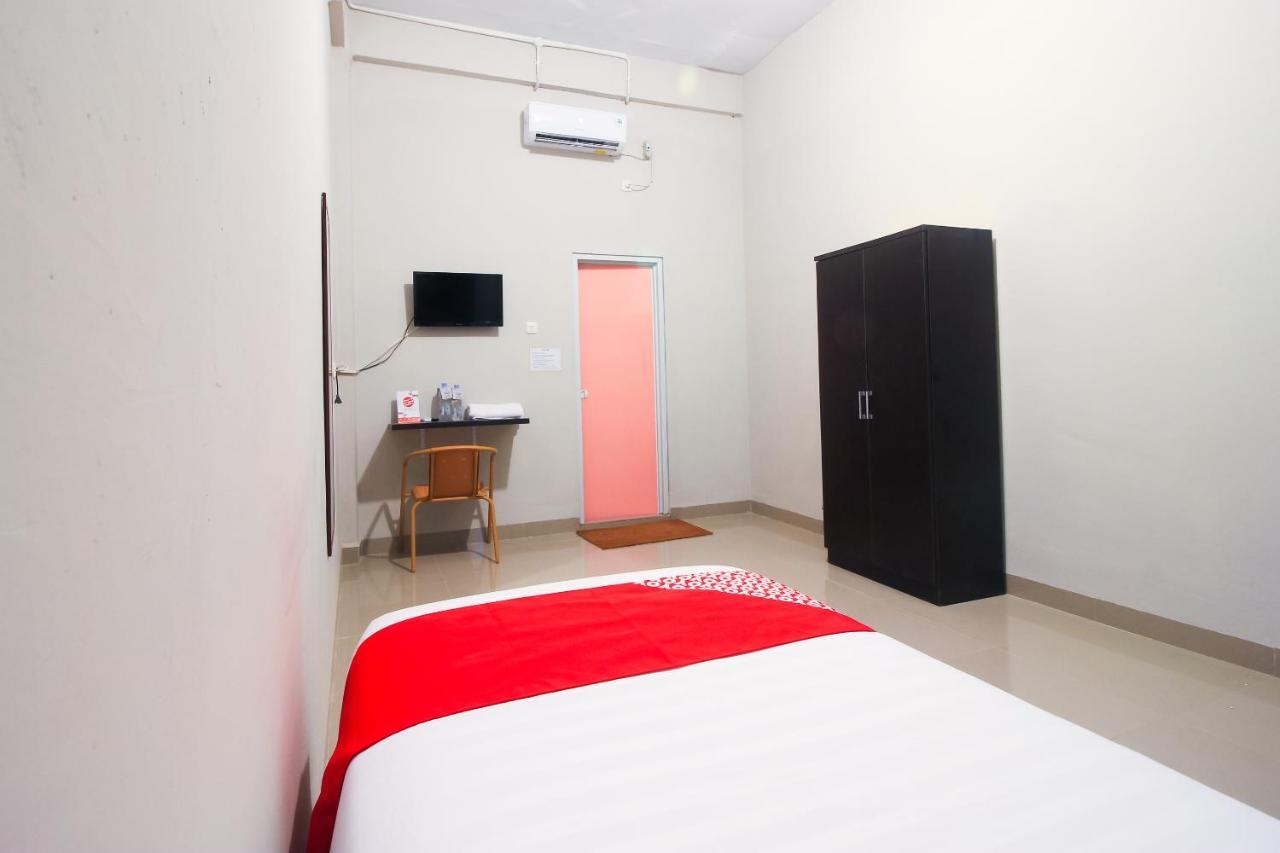 OYO 1653 Fajar Residence Pekanbaru Exterior foto