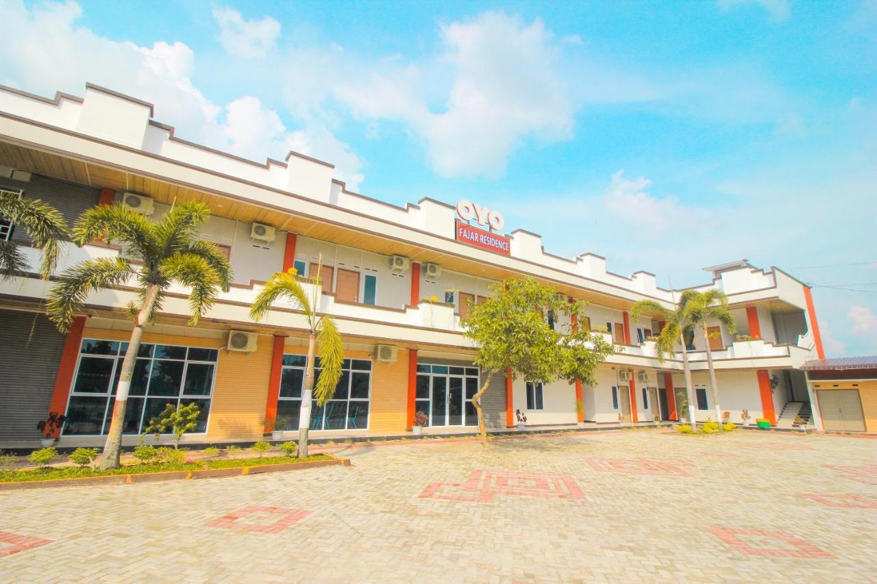 OYO 1653 Fajar Residence Pekanbaru Exterior foto